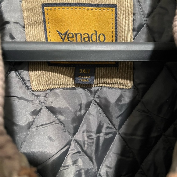 Venado Concealed Carry Vest for Men - Picture 2 of 6
